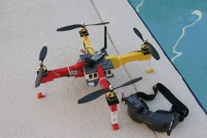 drone-fatto-con-i-lego