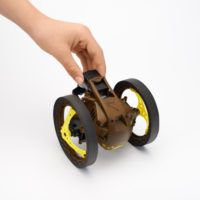 Parrot_Jumping_Sumo_TUTORIAL_Battery_Khaki