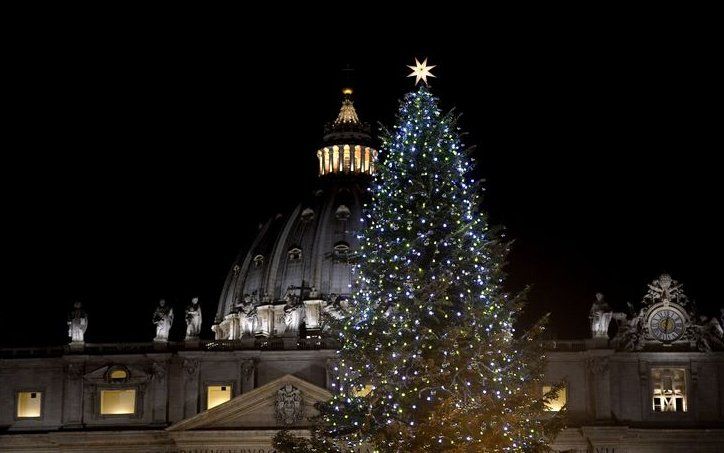 immagine di messa natale 2014 drone vaticano