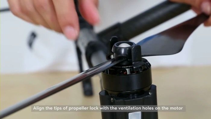 immagine di DJI inspire1 fissaggo eliche