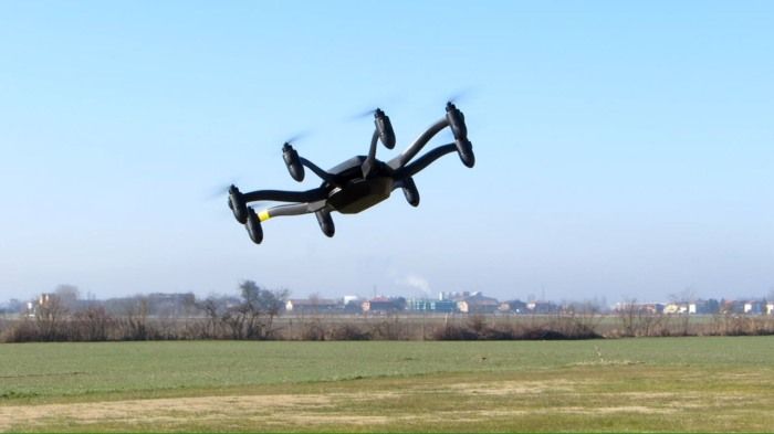 immagine di drone in volo 2