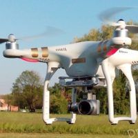 immagine di drone phantom 3 primo piano