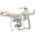 drone Phantom 3 in volo