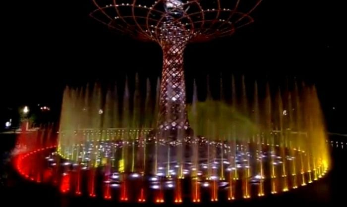EXPO 2015 riprese albero della vita con drone