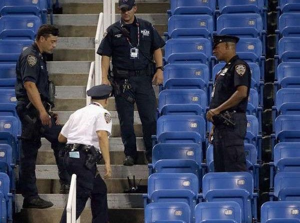 drone si schianta su stadio US open