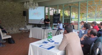 immagine di Brock Ryder SenseFly tavolo relatori