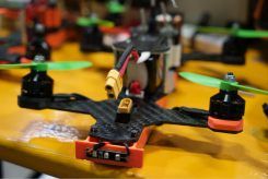 fpv-drone-racer
