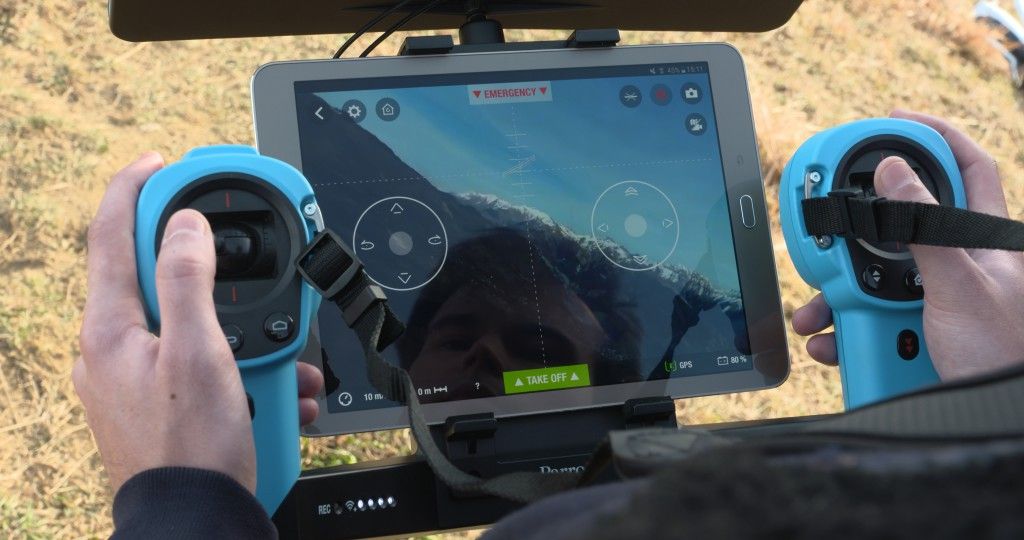 immagine di DISCO Jan16 0060.MXF .00 24 22 16.Image fixe002