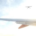 immagine di drone strikes plane