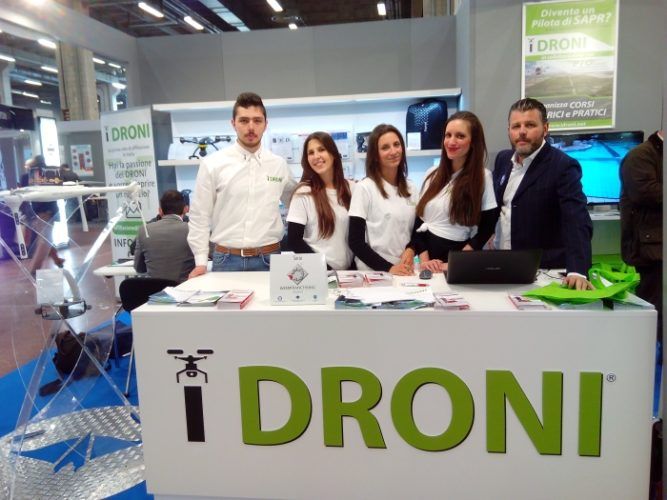 stand-idroni-staff-fiera-franchising