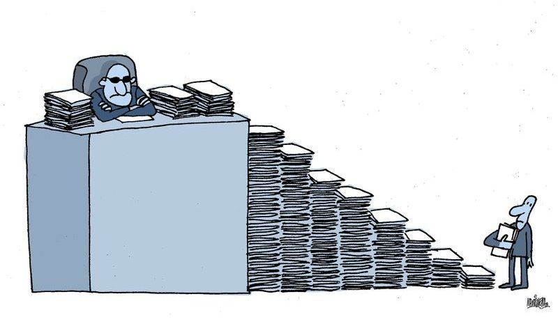 immagine di climbing in bureaucracy alfredo martirena