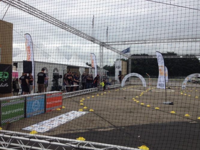 area-volo-droni-racing-fia-2016