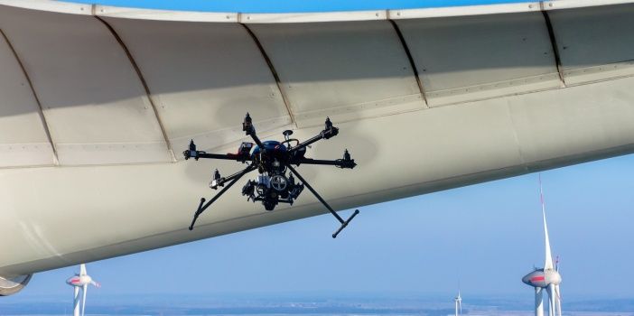 immagine di drone per lavoro