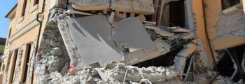I danni alla scuola di Amatrice