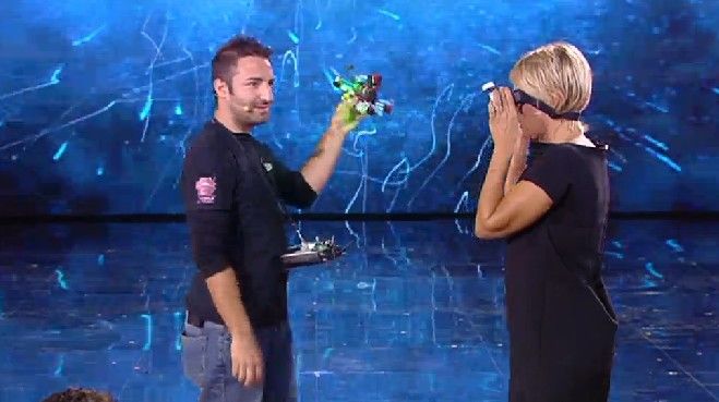 giuseppe-rinaldi-maria-de-filippi-droni-canale5