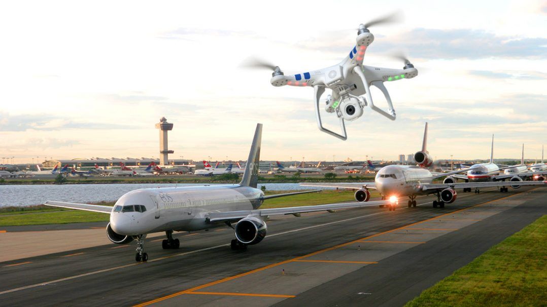 immagine di airport drones dronelife