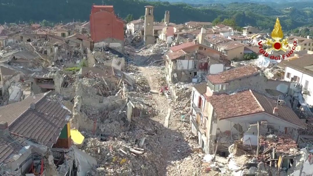 immagine di droni vigili fuoco terremoto amatrice