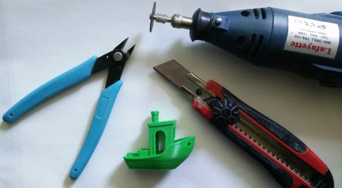 utensili-per-rimuovere-supporti-stampa-3d