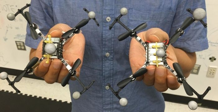 immagine di drone con cappello virtuale