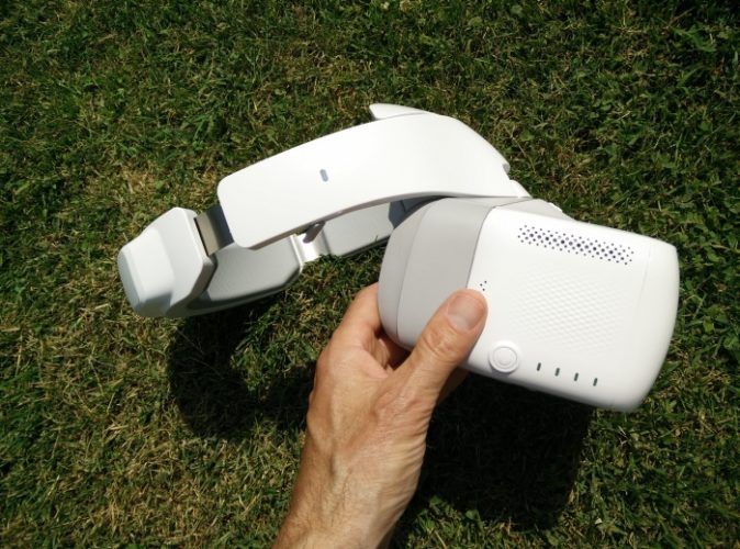 dji-goggles-touch-pad-laterale-700