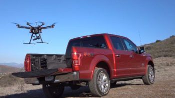immagine di car to drone ford dji un 630