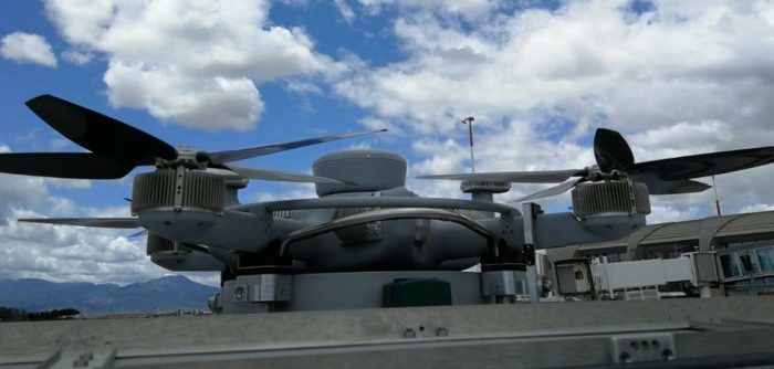 immagine di particolare drone tethering aquila100 aeroporto cagliari