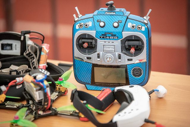 immagine di 41982853402 b576502fc8 z