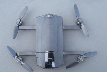 immagine di drone gdu tech o2 sopra w