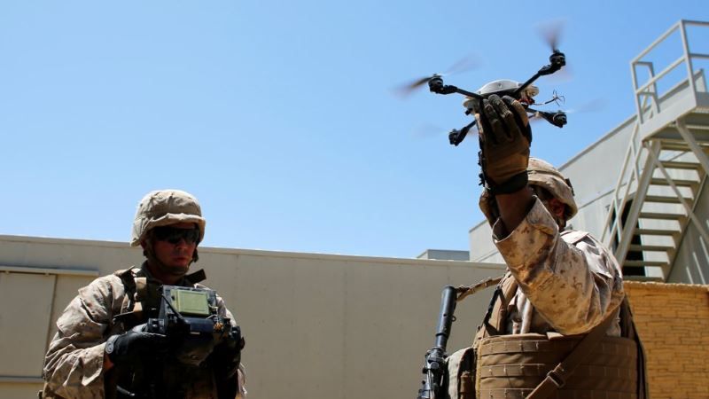 marines sciami droni militari