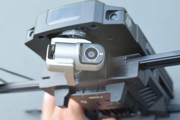 immagine di particolare anteriore drone gdu o2 w