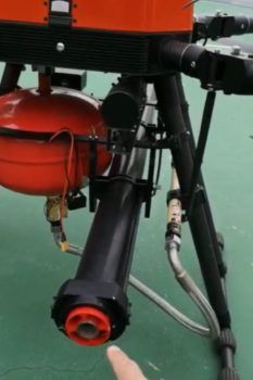 immagine di partciolare drone spegni incendio