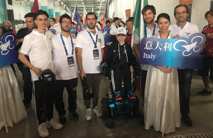 immagine di gruppo italiano drone fpv racing fai shenzen 2018