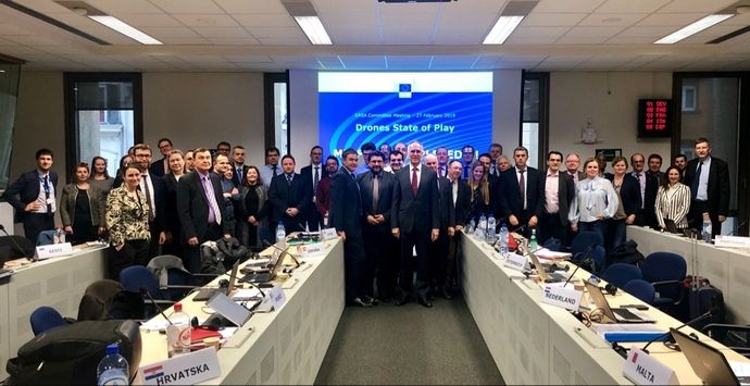 immagine di commissione europea trasporti easa sui droni