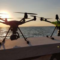 immagine di droni yuneec in spiaggia ostia