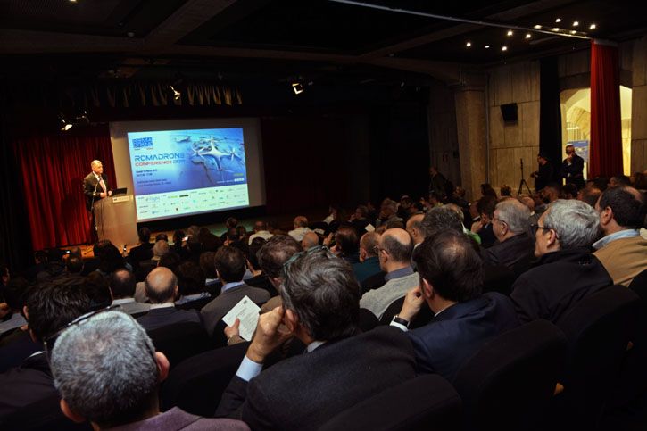 immagine di roma drone conference 2019 foto sala