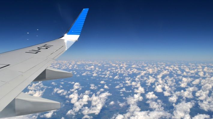 immagine di wing sky airplane aircraft vehicle airline 167929