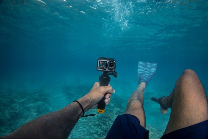 immagine di dji osmo action sottacqua