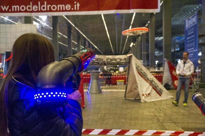 immagine di drone kombatt arena campus party model drome