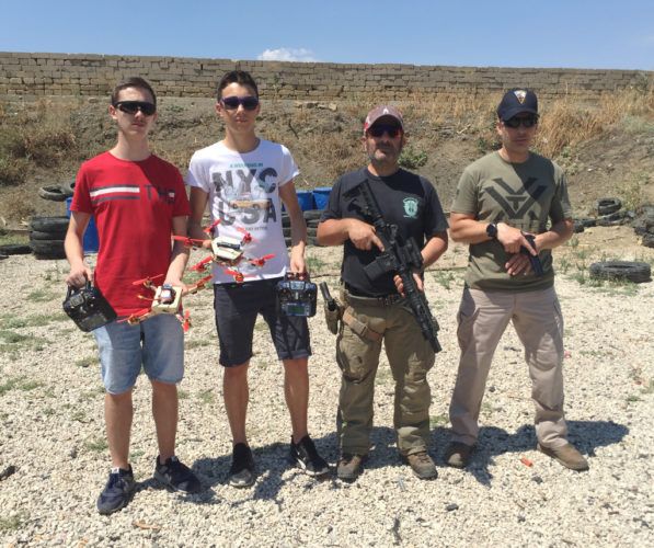 immagine di componenti gara tiro al drone