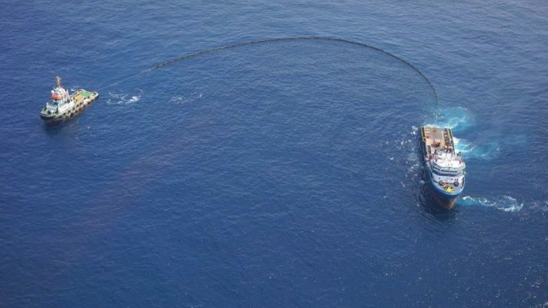 droni aiutano disastro petrolifero