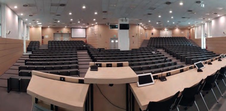 immagine di auòa conferenze politecnico milano dronitaly