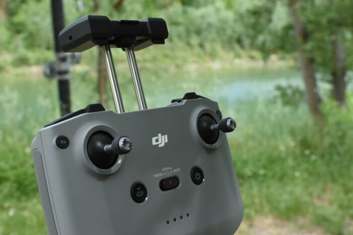 immagine di controller dji mavic air 2 DSC 4431