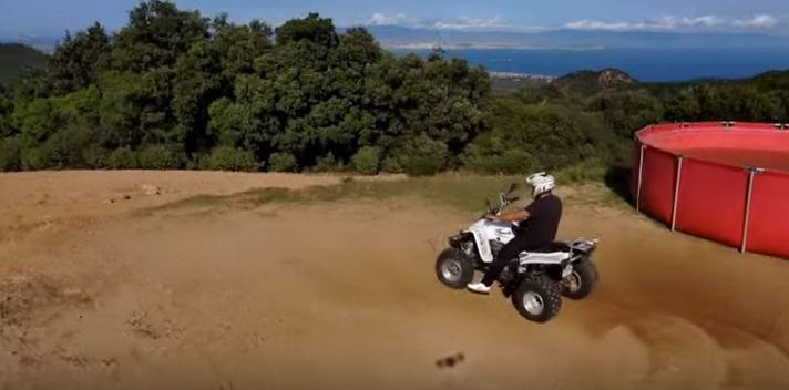 immagine di skydio insegue quad in sardegna