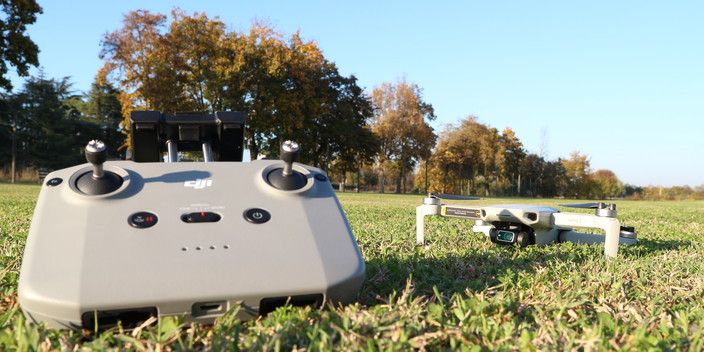 immagine di controller drone mini 2 w