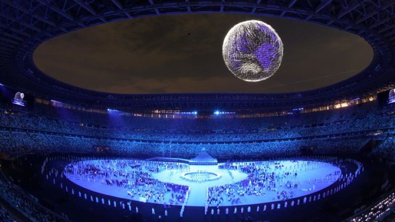 spettacolo droni led intel cerimonia olimpiadi tokyo 2020