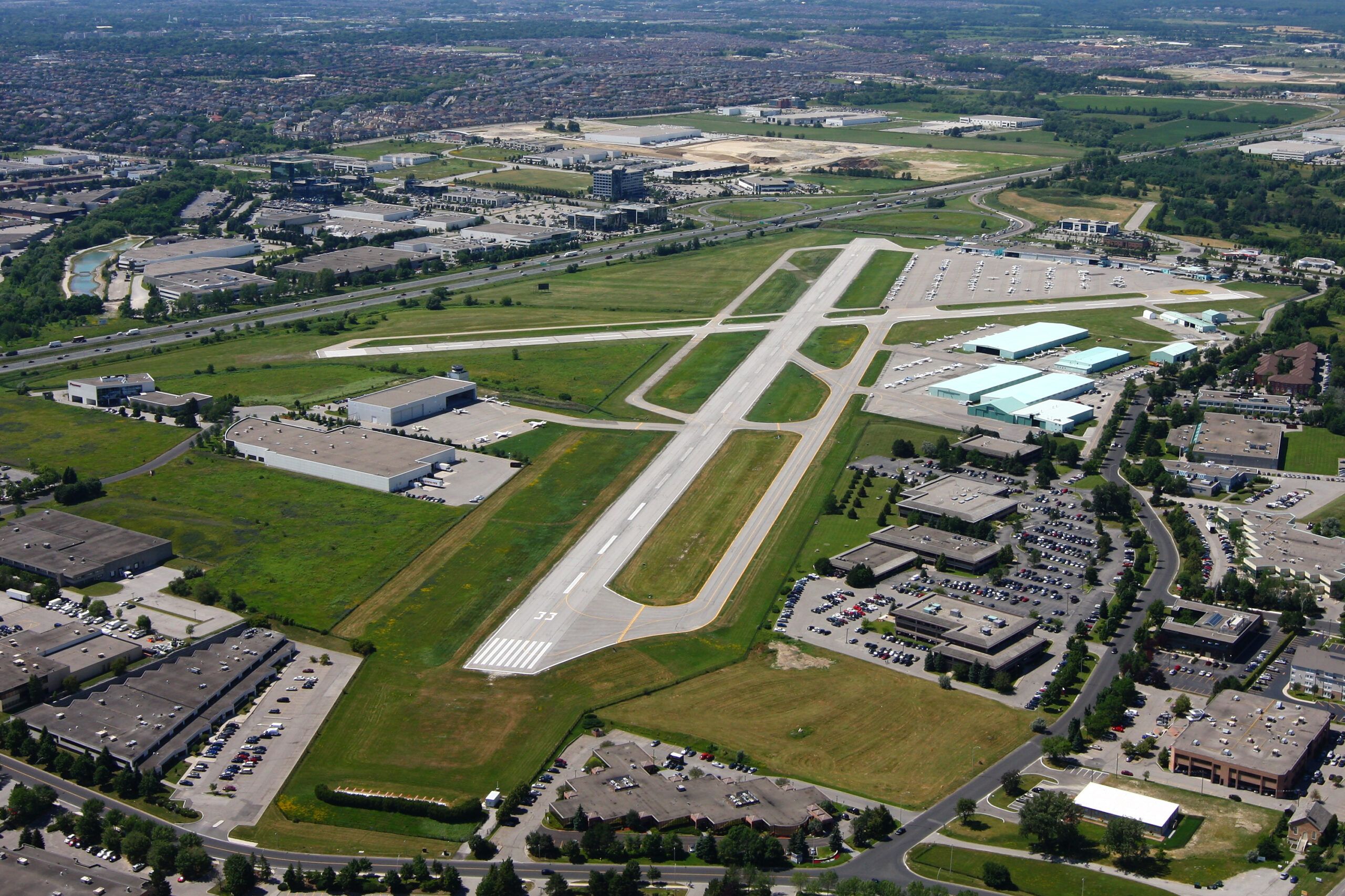 aeroporto di toronto buttonville Tom Podolec Photo