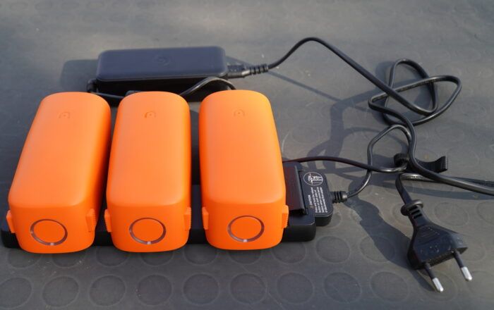 immagine di carica batterie multiplo evo lite