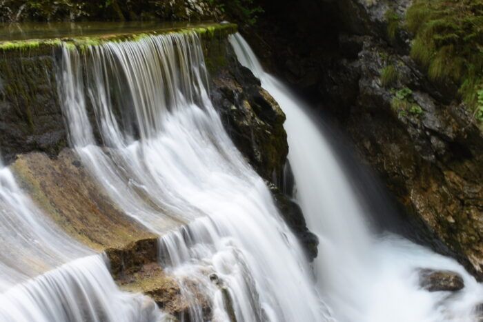 immagine di cascate effetto seta