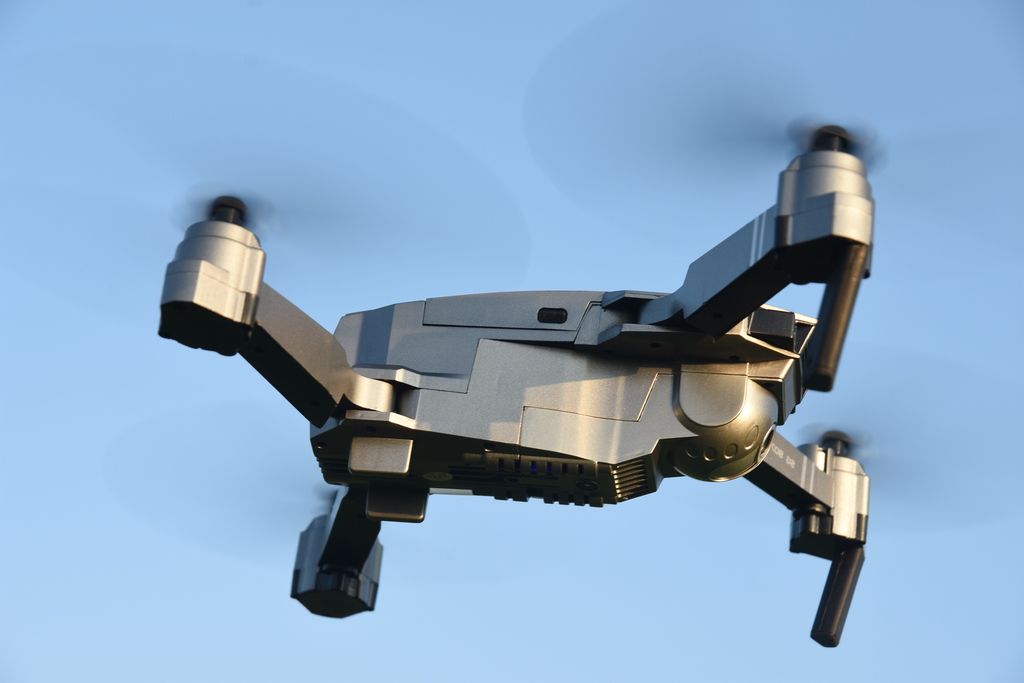 immagine di DSC 1698 drone sgs 907 gps in volo w