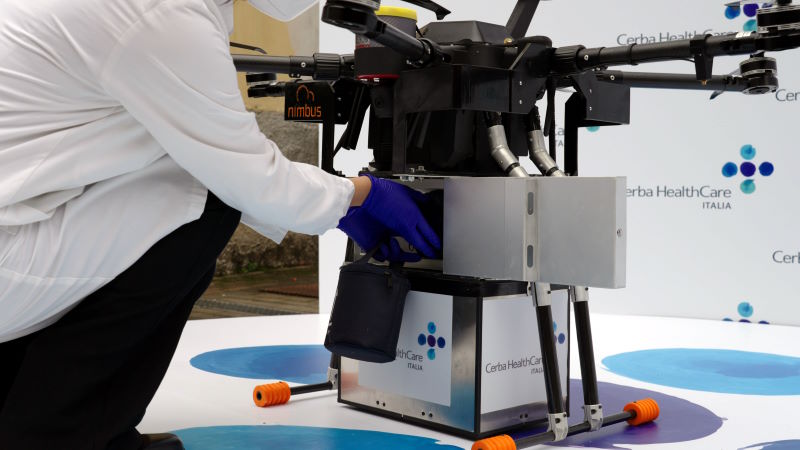 il drone usato per il trasporto dei campioni biologici nel test di cerba a milano